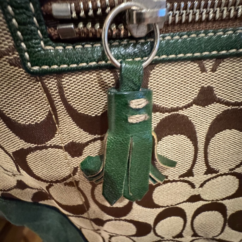 Coach - Hamptons Signature Stripe Satchel Green/Blue Suede - Nice Condition 2004 - Picture 5 of 11